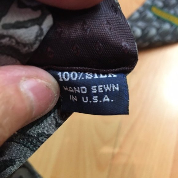 J. Garcia Stonehenge Ltd Gray Black Abstract Silk Handmade Tie Grateful Dead EUC - Picture 4 of 6